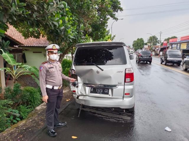 kecelakaan karambol sokaraja tengah, kecelakaan beruntun, Jalan Suparjo Rustam, Desa Sokaraja Tengah, serayunews, serayu news, berita terkini, berita hari ini