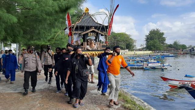 sedekah laut cilacap, berita terkini, berita hari ini, cilacap