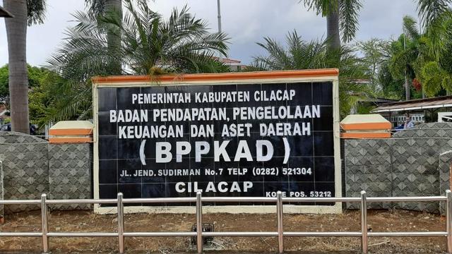 pad cilacap, pendapatan asli daerah, berita terkini, berita hari ini, cilacap