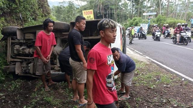 kecelakaan di jalan ray abayeman purbalingga