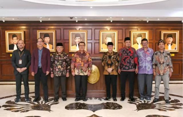 Pernikahan beda agama