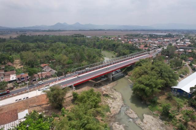 Jembatan tajum
